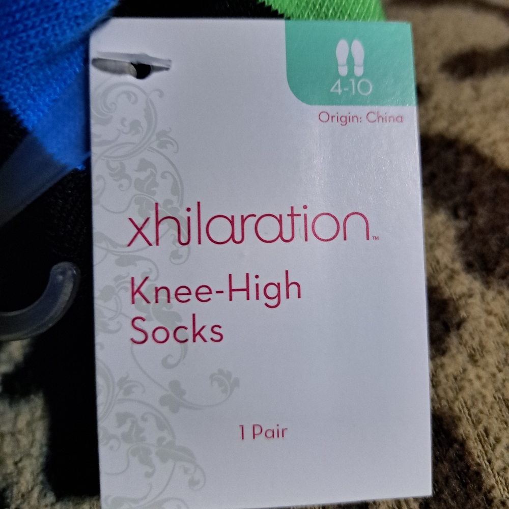 Ŕàinbow knee-high socks - Picture 5 of 8